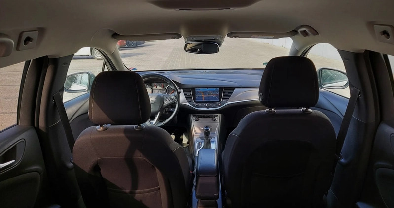 Opel Astra cena 39900 przebieg: 143000, rok produkcji 2016 z Łowicz małe 704